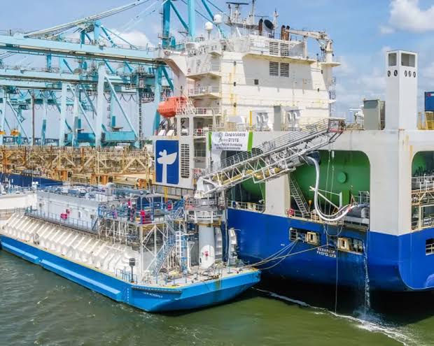 LANDING SHIPMENTS FOR TRANSIT TO ANOTHER VESSEL AT CAT LAI PORT