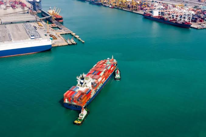 LANDING SHIPMENTS FOR TRANSIT TO ANOTHER VESSEL AT CAT LAI PORT